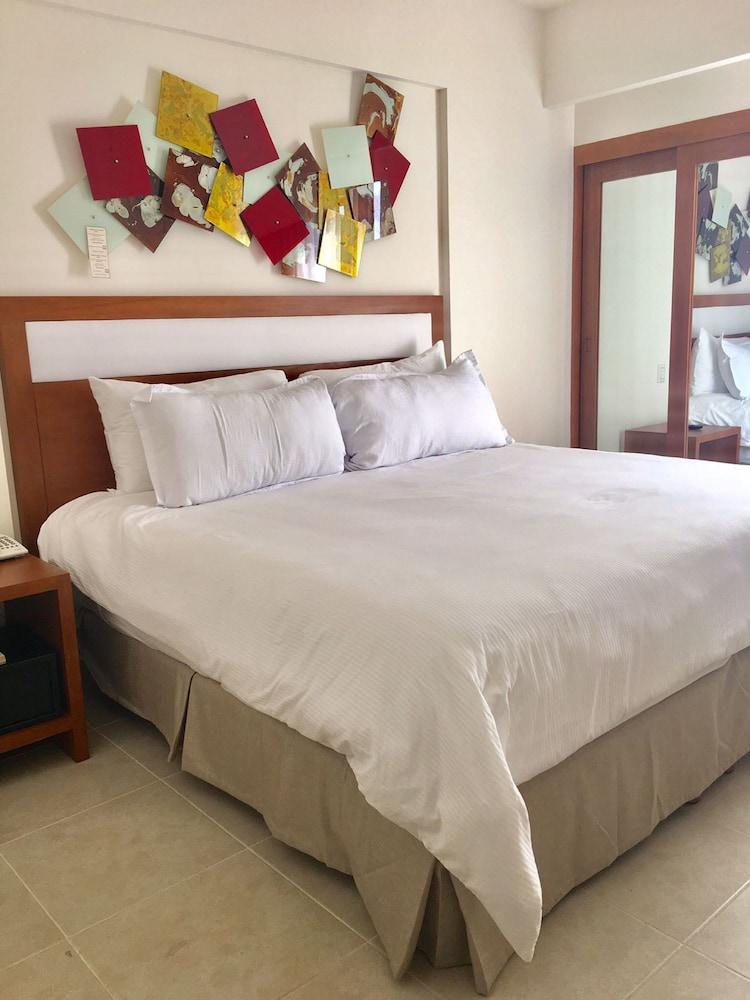Ambiance Suites Cancún Exterior foto